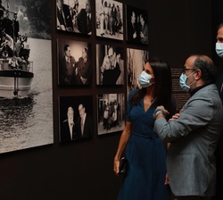 Don Felipe y Doña Letizia en la exposición "Delibes"