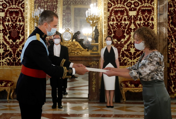 Su Majestad el Rey recibe las Cartas Credenciales de la embajadora de la República de Lituania, Sra. Lyra Puišyté-Bostroem