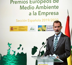 Su Majestad el Rey durante su intervención en la entrega de los “Premios Europeos de Medio Ambiente a la Empresa” 2019/2020