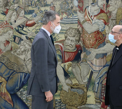 Su Majestad el Rey junto al presidente de la Conferencia Episcopal Española y Cardenal Arzobispo de Barcelona, Monseñor Juan José Omella Omella