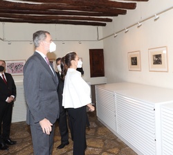 Don Felipe y Doña Letizia en el Museo del Grabado