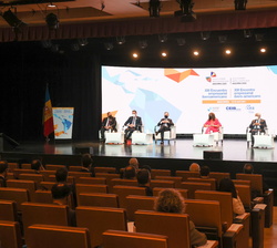 Vista del escenario durante el desarrollo del Encuentro Empresarial Iberoamericano