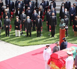 Su Majestad el Rey durante las ceremonias fúnebres de estado en memoria del expresidente de la República Portuguesa, Jorge Sampaio
