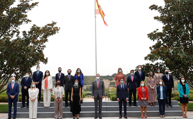 Fotografía de grupo de Su Majestad el Rey con una Delegación de la Junta Directiva de ICEX ALUMNI