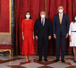 Sus Majestades los Reyes junto al Presidente de la República de Colombia, Iván Duque Márquez y la Primera Dama, María Juliana Ruiz