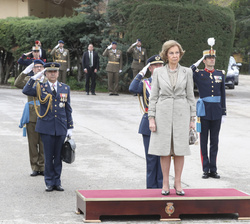 Su Majestad la Reina Doña Sofía recibe Honores de Ordenanza