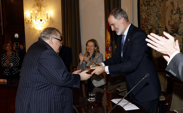 Su Majestad el Rey entrega el XIX Premio de Economía Rey de España a Agustín Carstens