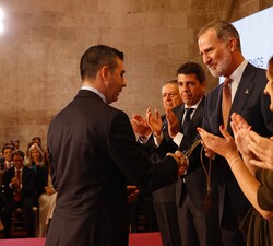 Su Majestad el Rey entrega el “Premio Rei Jaume I” a Daniel Maspoch Comamala, en Nuevas Tecnologías
