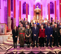Su Majestad la Reina Doña Sofía junto a los miembros del Grupo de Ciudades Patrimonio de la Humanidad