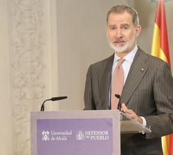 Su Majestad el Rey durante su intervención en la IX edición del Premio de Derechos Humanos Rey de España
