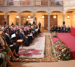 Su Majestad el Rey durante su intervención en la asamblea ordinaria de la Diputación Permanente y Consejo de la Grandeza de España y Títulos del Reino
