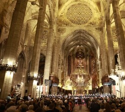 Vista general de la Catedral de Palma durante el concierto