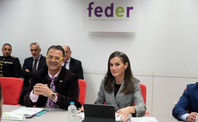 La Reina en la reunión de trabajo de la Federación Española de Enfermedades Raras
