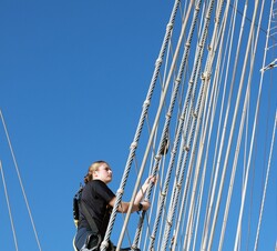 La Princesa de Asturias durante la subida a palos a bordo del Buque Escuela Juan Sebastián de Elcano