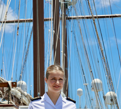 Su Alteza Real la Princesa de Asturias antes de su atraque en el puerto de Salvador de Bahía