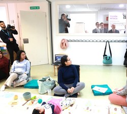 Su Majestad el Rey visita las instalaciones de la Asociación Educativa Ítaca