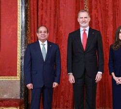 Sus Majestades los Reyes junto a Su Excelencia el Presidente de la República Árabe de Egipto, Abdel Fattah Al Sisi