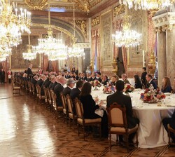 Los Reyes ofrecen un almuerzo en honor de Su Excelencia el Presidente de la República Árabe de Egipto, Sr. Abdel Fattah Al Sisi