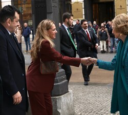 Su Majestad la Reina Doña Sofía recibida por la secretaria de Estado para Iberoamérica y el Caribe y el Español en el Mundo, Susana Sumelzo
