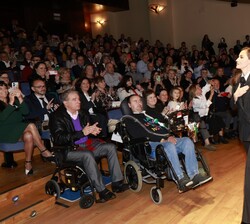 Su Majestad la Reina accede a la Sala de Cámara del Auditorio-Palacio de Congresos Príncipe Felipe