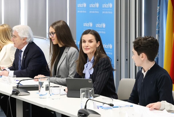 Doña Letizia en un momento al inicio de la reunión