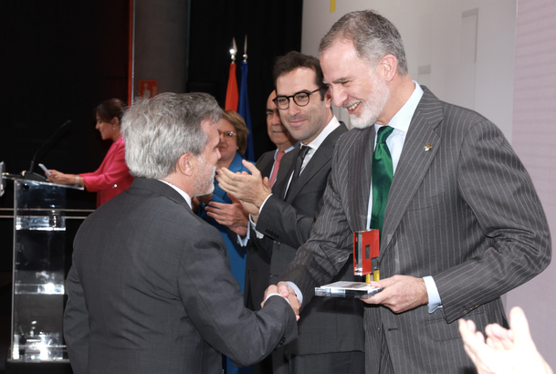 Su Majestad el Rey entrega el Premio Nacional Pyme del año 2024 a José María Luque, consejero delegado Aerolaser System