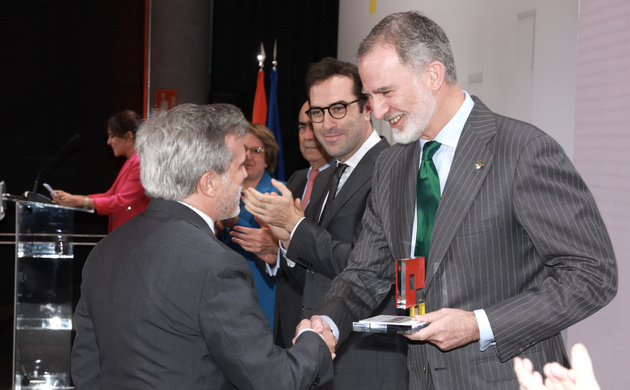 Su Majestad el Rey entrega el Premio Nacional Pyme del año 2024 a José María Luque, consejero delegado Aerolaser System
