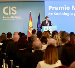 Fernando Vallespín, expresidente del CIS, pronunció la “laudatio” del Premio Nacional de Sociología y Ciencia Política 2024