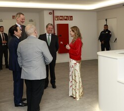 Su Majestad el Rey visita al Hospital Clínico Veterinario