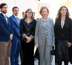 Su Majestad la Reina Doña Sofía a su llegada al Centro Alzheimer Fundación Reina Sofía