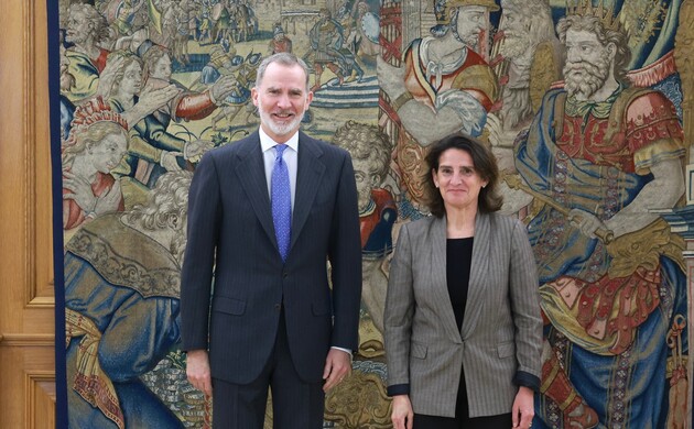 Su Majestad el Rey junto a la vicepresidenta ejecutiva de la Comisión Europea para una Transición Limpia, Justa y Competitiva, Dª. Teresa Ribera Rodrí