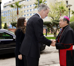 El Rey recibe el saludo del Nuncio Apostólico de la Santa Sede en España, Bernardito Auza