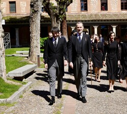 Don Felipe y Doña Letizia se dirigen al Paraninfo de la Universidad de Alcalá de Henares