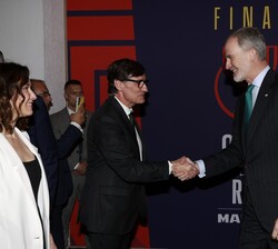 Su Majestad el Rey es recibido por el presidente de la Generalitat de Cataluña, Salvador Illa
