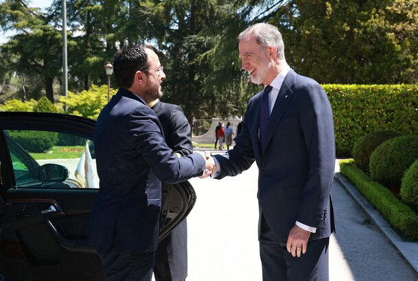 Su Majestad el Rey recibe el saludo del Presidente de la República de Chipre, Nikos Christodoulides