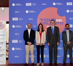 Su Majestad el Rey junto a los candidatos finalistas al Premio Princesa de Girona “Investigación 2025”