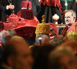 Su Majestad el Rey al inicio de la ceremonia