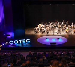 Concierto inicial con la interpretación musical a cargo de la "Orquestra Classica do Centro"