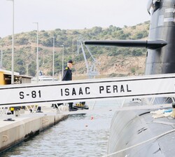 Su Majestad el Rey embarca en el submarino "Isaac Peral" S-81