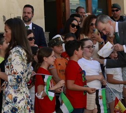 El Rey con los niños