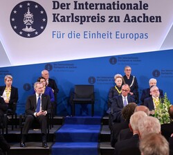 Palabras de la presidenta de la Comisión Europea, Úrsula Von der Leyen tras recibir el Premio Carlomagno, en presencia de Su Majestad el Rey
