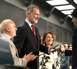 Su Majestad el Rey entrega las “Becas de Excelencia Rafael del Pino XXV aniversario”
