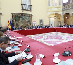 Desarrollo de la reunión del Patronato del Real Instituto Elcano