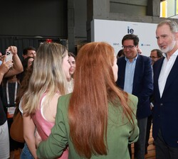 Don Felipe con los asistentes jóvenes al “South Summit 2025”
