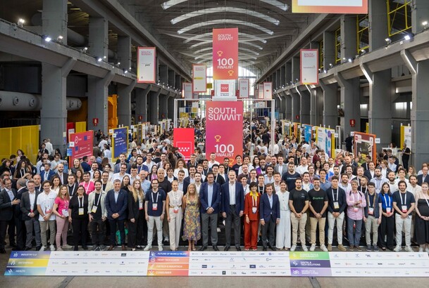 Su Majestad el Rey con los asistentes y participantes en el “South Summit 2025”
