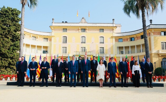Su Majestad el Rey con los presidentes de las Comunidades Autónomas y de las Ciudades Autónomas