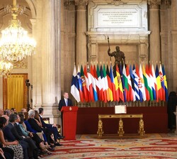Vista del Salón de Columnas en un momento de la intervención de Don Felipe