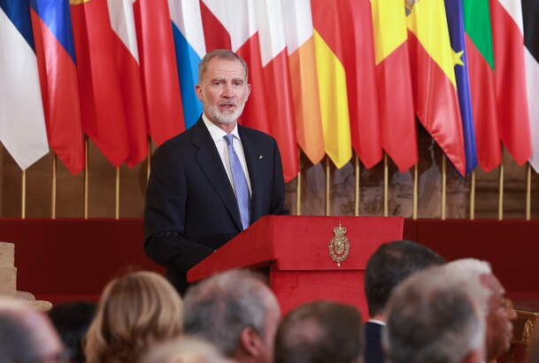 Don Felipe durante su intervención en el Salón de Columnas