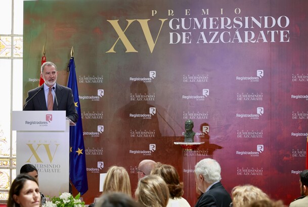 Su Majestad el Rey durante sus palabras en la entrega del Premio “Gumersindo de Azcárate”