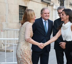 Su Majestad la Reina recibida por la directora de la revista “XLSemanal”, Mar Cohnen